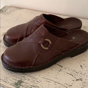 Ladies clogs by Clarks